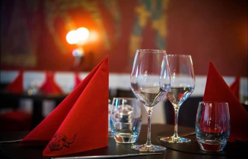 Hotel De Ville Du Sentier Le Sentier エクステリア 写真
